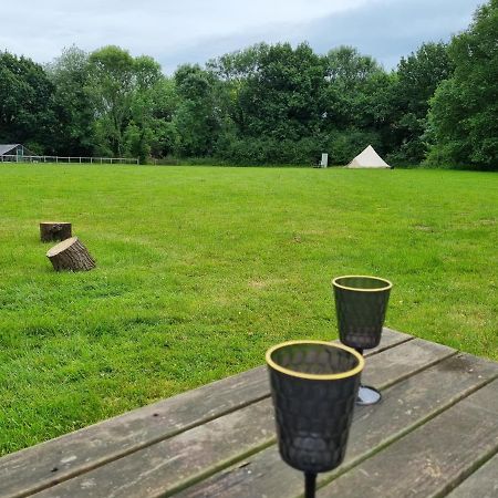 Glamping In Style, Prospector Tent Crawley  Extérieur photo